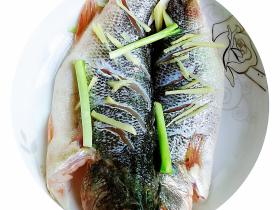 清蒸鲈鱼