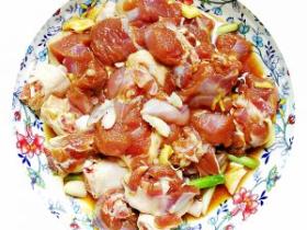 鸭肉土豆砂锅煲